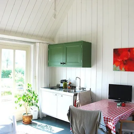 Bed In Waterland Bed & Breakfast