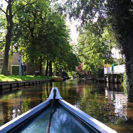 Alojamento de Acomodação e Pequeno-almoço Bed In Waterland 4*